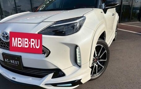 Toyota Yaris Cross, 2023 год, 1 730 000 рублей, 1 фотография