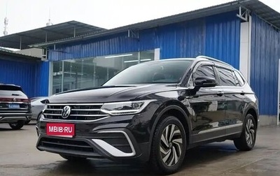 Volkswagen Tiguan II, 2023 год, 2 550 000 рублей, 1 фотография
