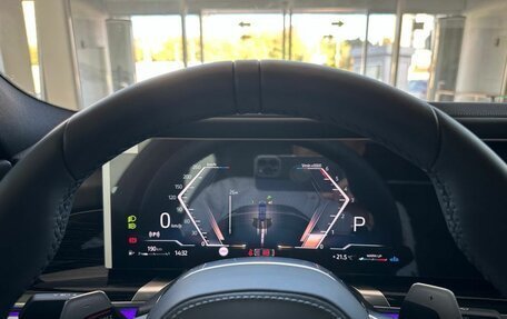 BMW 7 серия, 2025 год, 18 000 000 рублей, 10 фотография