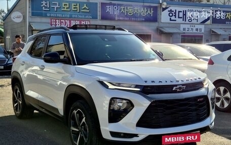 Chevrolet TrailBlazer, 2022 год, 1 260 000 рублей, 2 фотография