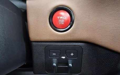 Toyota Tundra, 2025 год, 9 980 000 рублей, 11 фотография