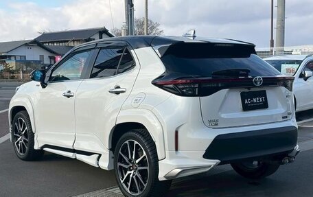 Toyota Yaris Cross, 2023 год, 1 730 000 рублей, 7 фотография