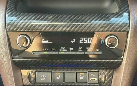 Toyota Yaris Cross, 2023 год, 1 730 000 рублей, 14 фотография