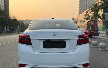 Toyota Vios III, 2022 год, 990 000 рублей, 6 фотография