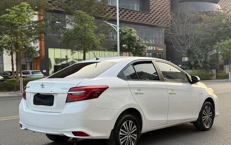 Toyota Vios III, 2022 год, 990 000 рублей, 5 фотография