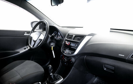 Hyundai Solaris II рестайлинг, 2011 год, 749 000 рублей, 18 фотография