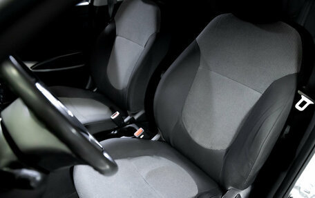 Hyundai Solaris II рестайлинг, 2011 год, 749 000 рублей, 19 фотография