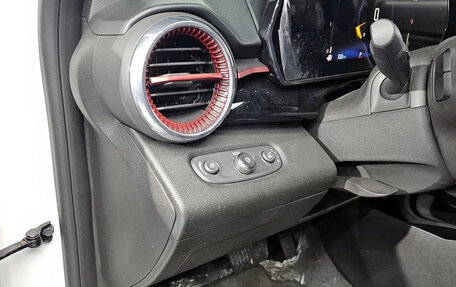 Chevrolet Trax, 2023 год, 1 636 030 рублей, 9 фотография