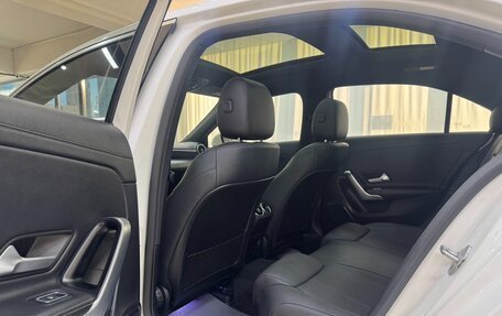 Mercedes-Benz A-Класс, 2022 год, 2 300 000 рублей, 8 фотография