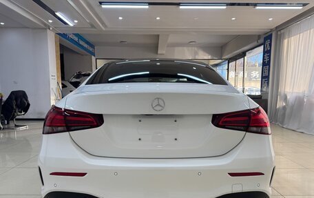 Mercedes-Benz A-Класс, 2022 год, 2 300 000 рублей, 5 фотография