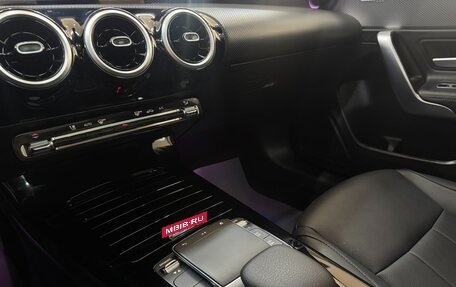 Mercedes-Benz A-Класс, 2022 год, 2 300 000 рублей, 13 фотография