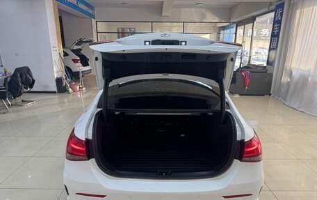 Mercedes-Benz A-Класс, 2022 год, 2 300 000 рублей, 21 фотография