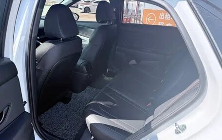 Hyundai Elantra, 2024 год, 2 020 000 рублей, 9 фотография