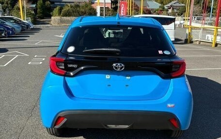 Toyota Yaris, 2021 год, 770 000 рублей, 5 фотография