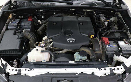 Toyota Hilux VIII, 2019 год, 3 475 000 рублей, 8 фотография