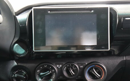 Toyota Hilux VIII, 2019 год, 3 475 000 рублей, 15 фотография