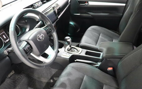 Toyota Hilux VIII, 2019 год, 3 475 000 рублей, 16 фотография