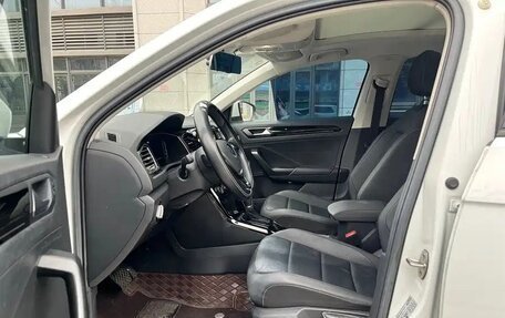 Volkswagen T-Roc I, 2022 год, 1 580 050 рублей, 10 фотография