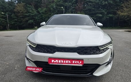 KIA K5, 2023 год, 2 100 000 рублей, 2 фотография