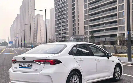 Toyota Corolla, 2022 год, 1 660 000 рублей, 4 фотография