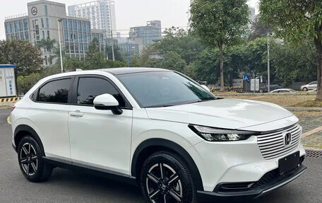 Honda Vezel, 2025 год, 2 100 012 рублей, 3 фотография