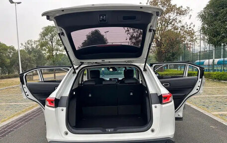 Honda Vezel, 2025 год, 2 100 012 рублей, 18 фотография