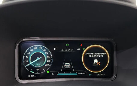 Hyundai Kona I, 2022 год, 1 868 010 рублей, 8 фотография