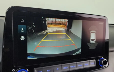 Hyundai Kona I, 2022 год, 1 868 010 рублей, 12 фотография