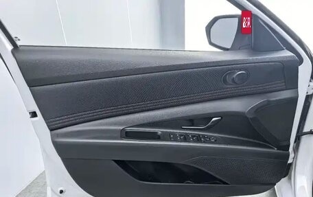 Hyundai Elantra, 2023 год, 1 682 000 рублей, 11 фотография