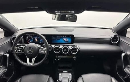 Mercedes-Benz A-Класс, 2021 год, 1 998 153 рублей, 17 фотография