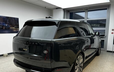 Land Rover Range Rover IV рестайлинг, 2023 год, 19 800 000 рублей, 5 фотография