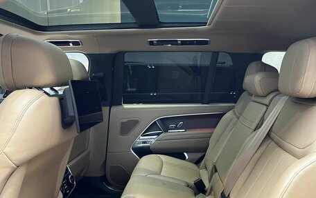 Land Rover Range Rover IV рестайлинг, 2023 год, 19 800 000 рублей, 17 фотография