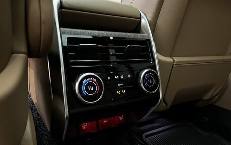Land Rover Range Rover IV рестайлинг, 2023 год, 19 800 000 рублей, 23 фотография