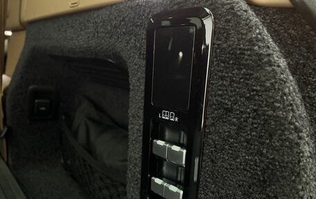 Land Rover Range Rover IV рестайлинг, 2023 год, 19 800 000 рублей, 25 фотография