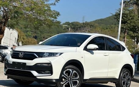 Honda Vezel, 2022 год, 1 800 230 рублей, 1 фотография