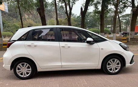 Honda Fit, 2022 год, 1 080 000 рублей, 4 фотография