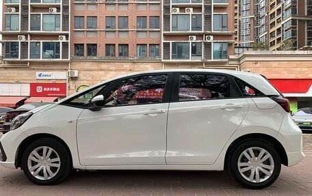 Honda Fit, 2022 год, 1 080 000 рублей, 8 фотография