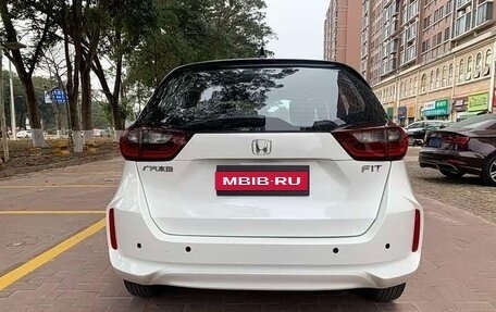 Honda Fit, 2022 год, 1 080 000 рублей, 6 фотография