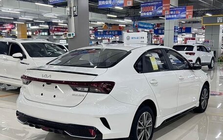 KIA K3, 2024 год, 2 410 000 рублей, 4 фотография