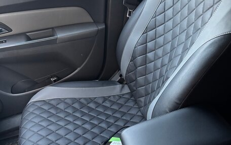 Chevrolet Cruze II, 2010 год, 650 000 рублей, 8 фотография