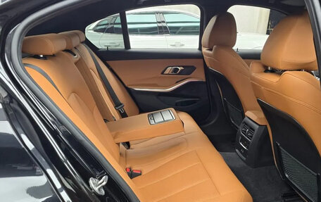 BMW 3 серия, 2022 год, 4 990 000 рублей, 12 фотография