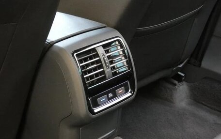 Volkswagen Passat B8 рестайлинг, 2017 год, 1 366 020 рублей, 15 фотография