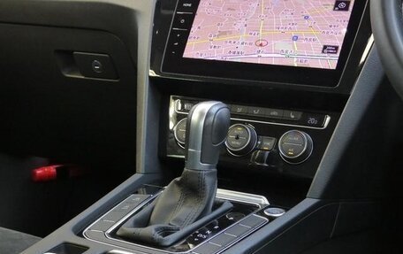 Volkswagen Passat B8 рестайлинг, 2017 год, 1 366 020 рублей, 13 фотография