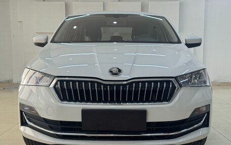 Skoda Rapid II, 2022 год, 1 580 000 рублей, 2 фотография