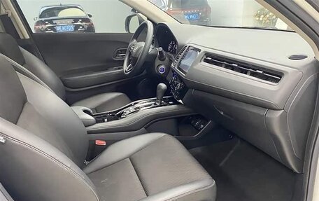 Honda Vezel, 2021 год, 1 900 230 рублей, 10 фотография