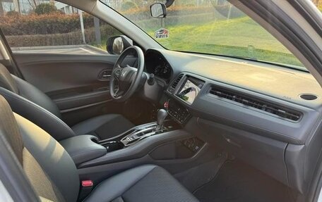 Honda Vezel, 2022 год, 1 650 007 рублей, 18 фотография