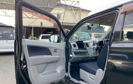 Mazda AZ-Wagon IV, 2011 год, 450 000 рублей, 24 фотография