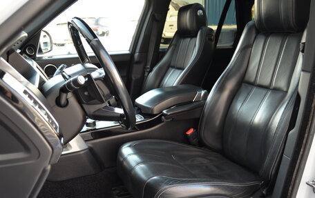 Land Rover Range Rover IV рестайлинг, 2016 год, 4 250 000 рублей, 26 фотография