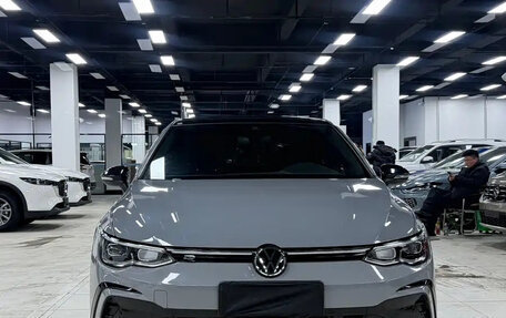 Volkswagen Golf VIII, 2021 год, 1 500 000 рублей, 2 фотография