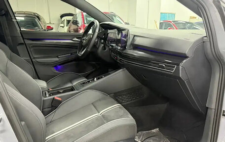 Volkswagen Golf VIII, 2021 год, 1 500 000 рублей, 10 фотография